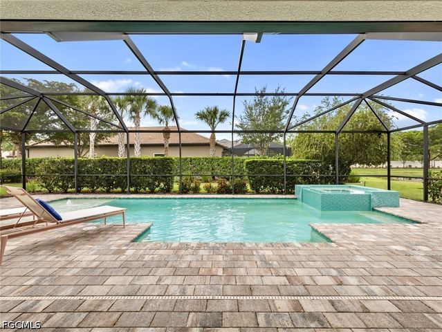 12905 Hadley CT, Fort Myers, FL 33913