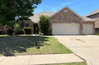 2909 Marigold Lane, Edmond, OK 73013