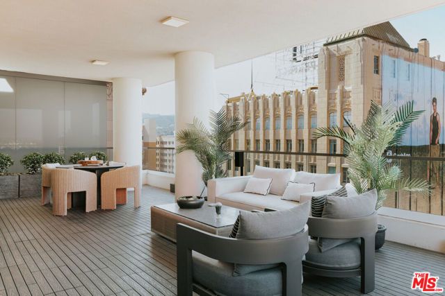 6250 Hollywood Boulevard 14A, Los Angeles, CA 90028