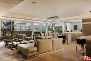 6250 Hollywood Boulevard 14A, Los Angeles, CA 90028