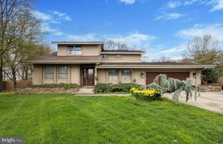 4 FAIRHAVEN CT, Cherry Hill, NJ 08003