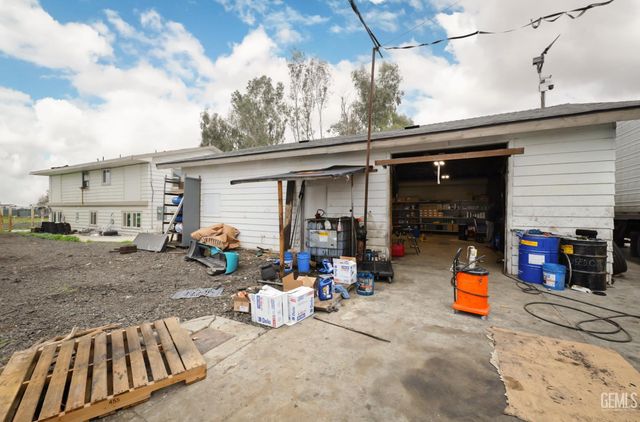 4359 Di Giorgio Road, Bakersfield, CA 93307