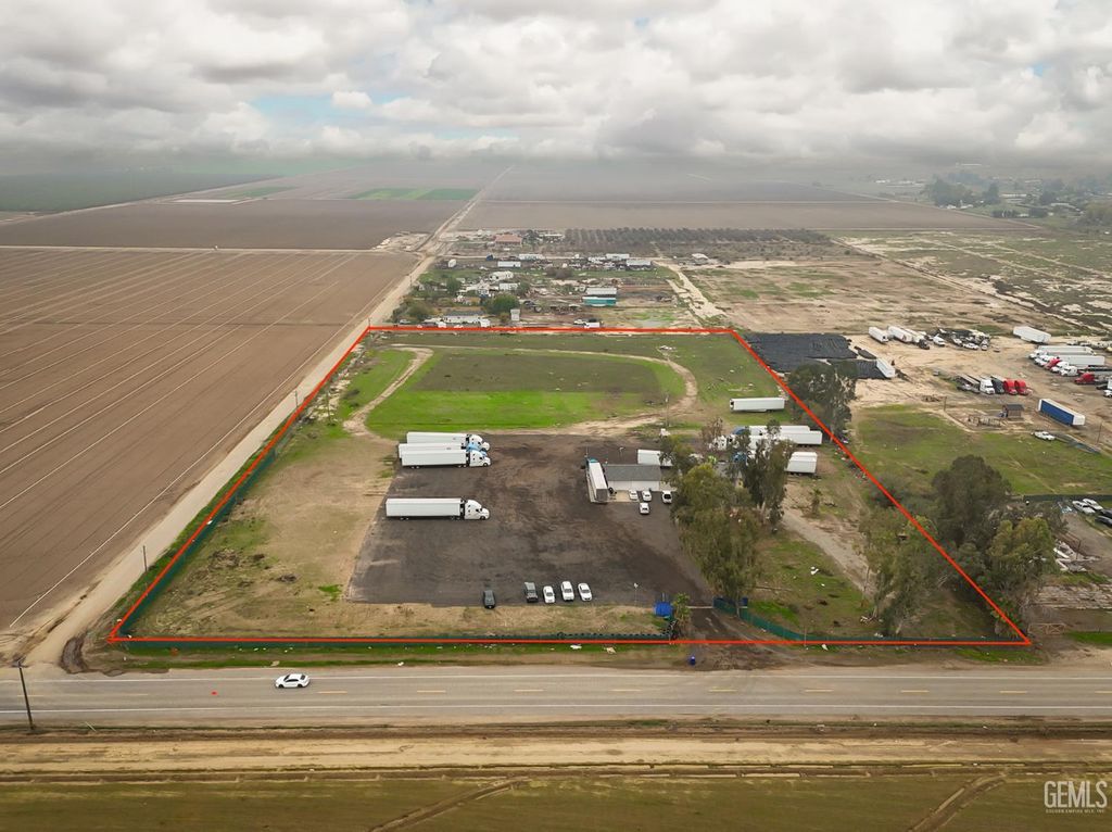 4359 Di Giorgio Road, Bakersfield, CA 93307