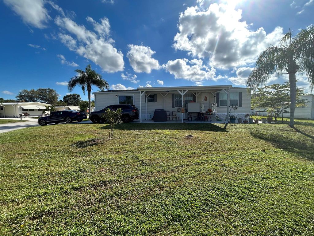 1 Santa Cruz Way Way, Port St Lucie, FL 34952