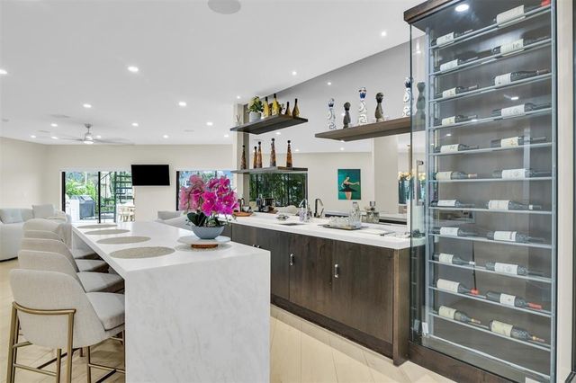 319 S Riverside Drive, Pompano Beach, FL 33062