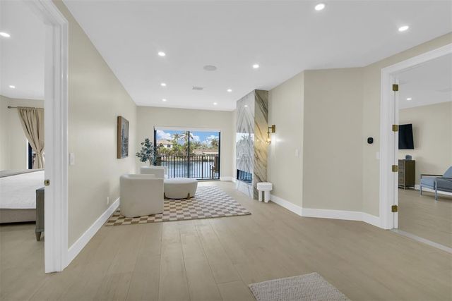 319 S Riverside Drive, Pompano Beach, FL 33062