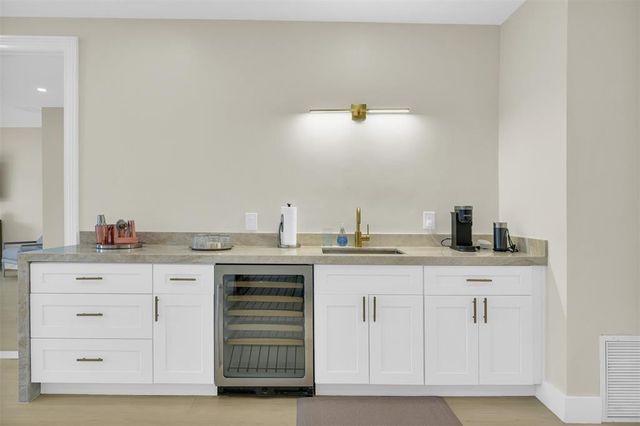 319 S Riverside Drive, Pompano Beach, FL 33062