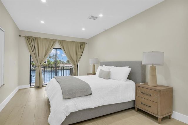 319 S Riverside Drive, Pompano Beach, FL 33062