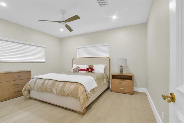 319 S Riverside Drive, Pompano Beach, FL 33062