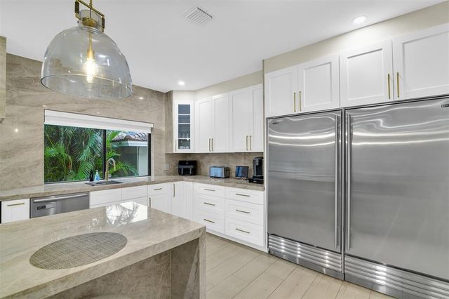 319 S Riverside Drive, Pompano Beach, FL 33062