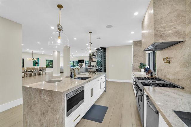 319 S Riverside Drive, Pompano Beach, FL 33062