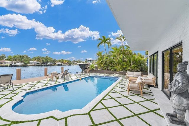 319 S Riverside Drive, Pompano Beach, FL 33062