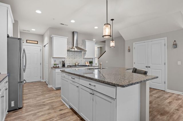 13738 54th Place N, Plymouth, MN 55446