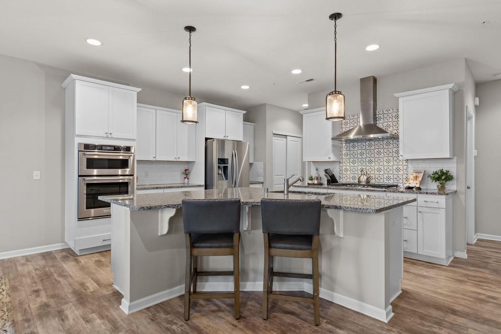 13738 54th Place N, Plymouth, MN 55446