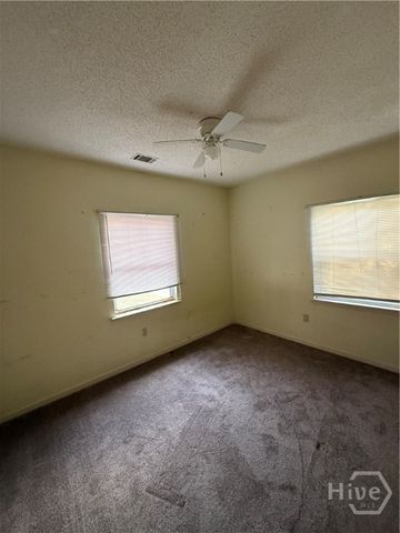 2106 Auburn Street, Savannah, GA 31404