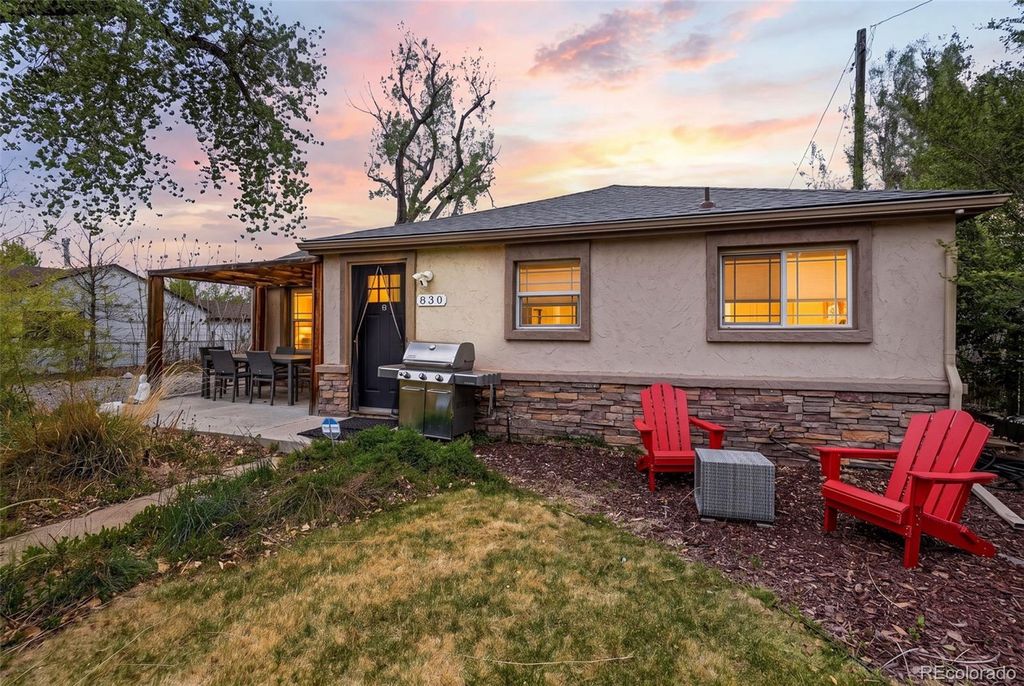 830 Benton Street, Lakewood, CO 80214