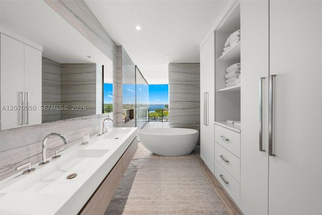 8701 Collins Ave 705, Miami Beach, FL 33154