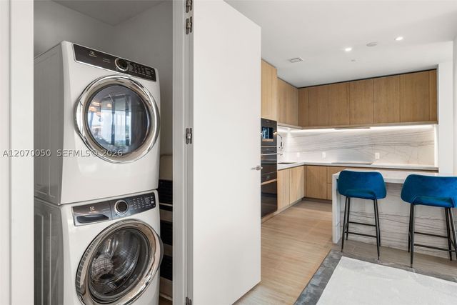 8701 Collins Ave 705, Miami Beach, FL 33154