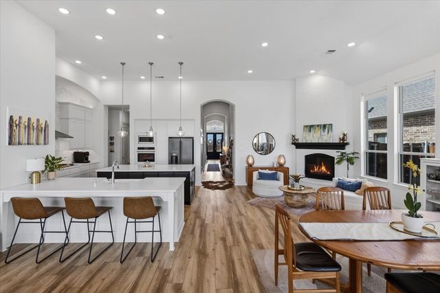 7433 Woodwheel Drive, Fort Worth, TX 76123