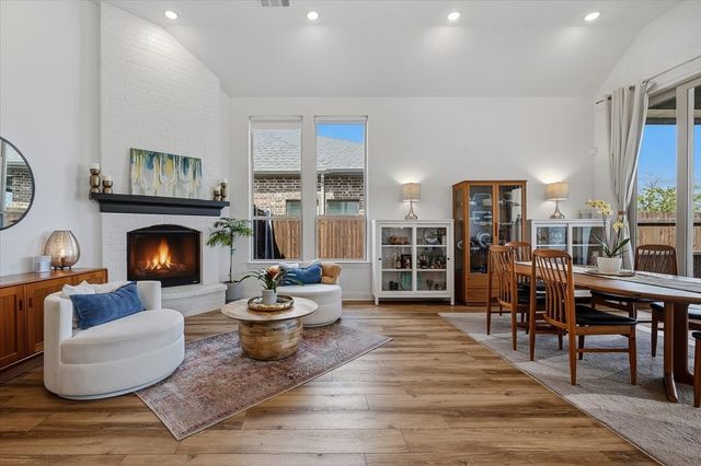 7433 Woodwheel Drive, Fort Worth, TX 76123