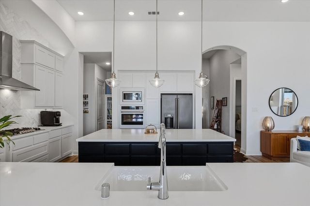 7433 Woodwheel Drive, Fort Worth, TX 76123