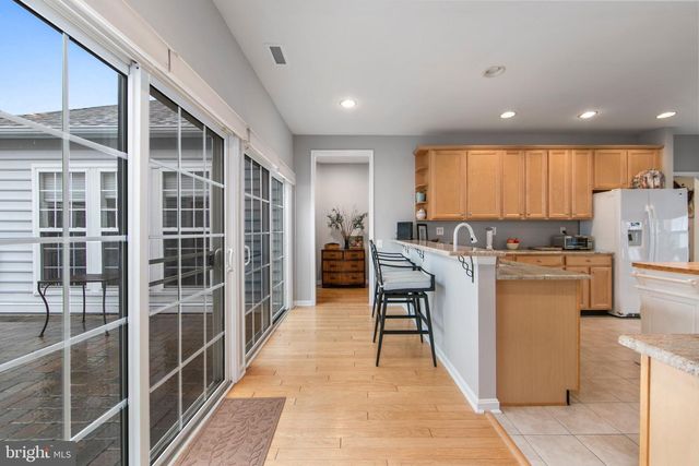 24 OLD MILL DR, Voorhees, NJ 08043