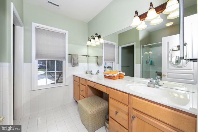 24 OLD MILL DR, Voorhees, NJ 08043