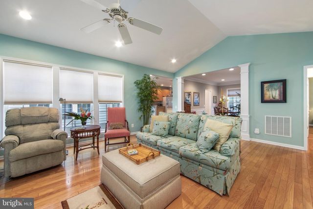 24 OLD MILL DR, Voorhees, NJ 08043