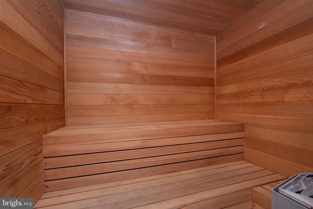 24 OLD MILL DR, Voorhees, NJ 08043