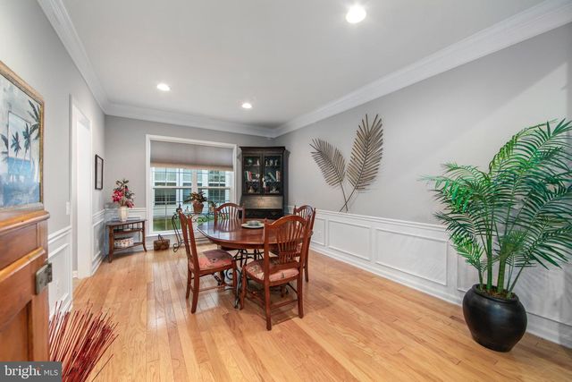 24 OLD MILL DR, Voorhees, NJ 08043