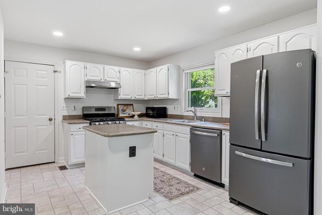 13425 ALFRED MILL CT, Herndon, VA 20171