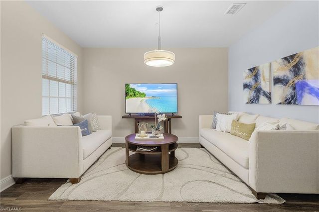 4501 Dalmahoy CT 305, Fort Myers, FL 33916