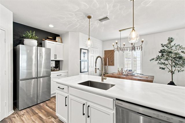 4613 SOMERSET HILL LN, Riverview, FL 33578
