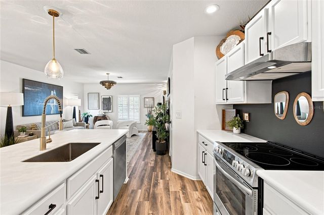4613 SOMERSET HILL LN, Riverview, FL 33578