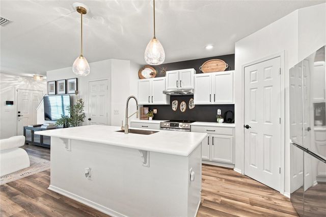 4613 SOMERSET HILL LN, Riverview, FL 33578