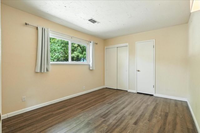 2176 N Bethel Avenue, Sanger, CA 93657