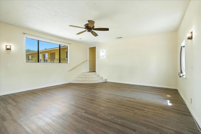 2176 N Bethel Avenue, Sanger, CA 93657