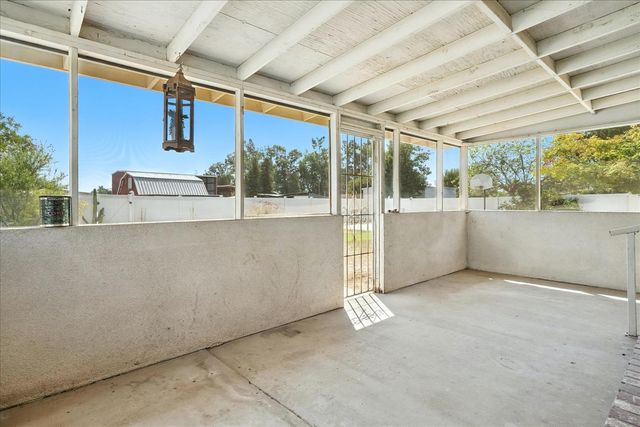 2176 N Bethel Avenue, Sanger, CA 93657