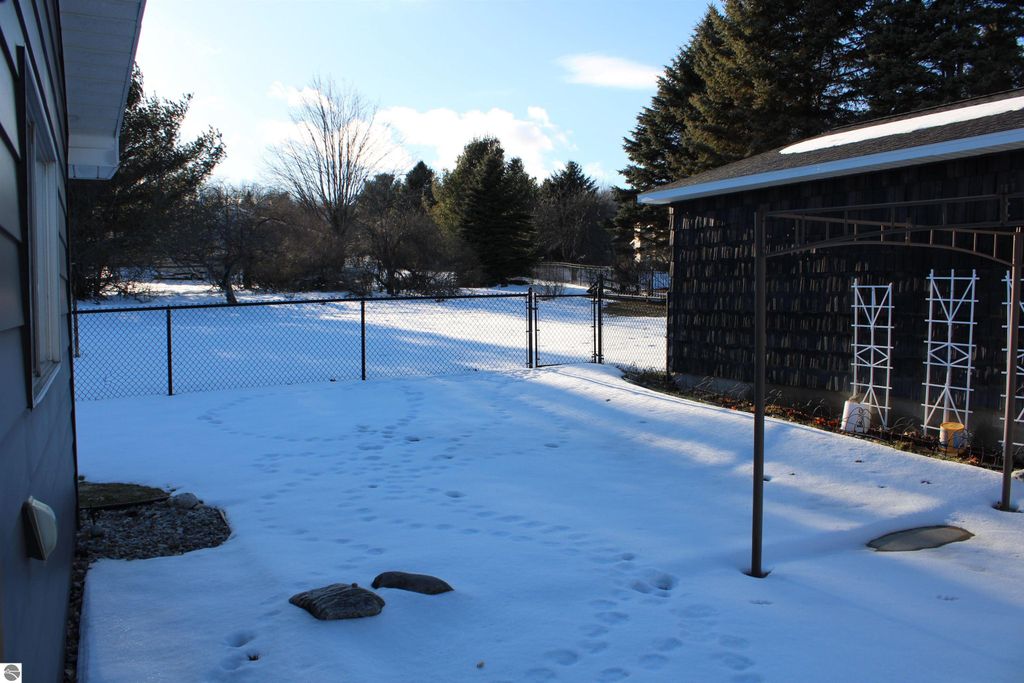 Image 13 of property listing at 11810 Chaney Drive, Rapid City, MI 49676