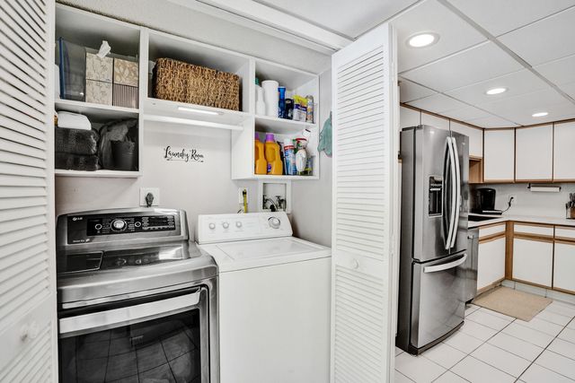 4200 Oaks Terrace 203, Pompano Beach, FL 33069