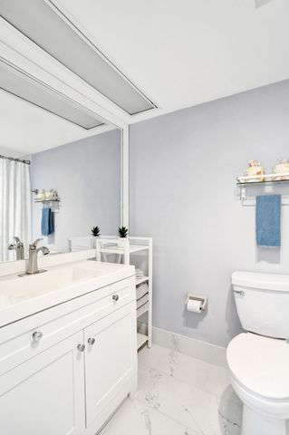 4200 Oaks Terrace 203, Pompano Beach, FL 33069