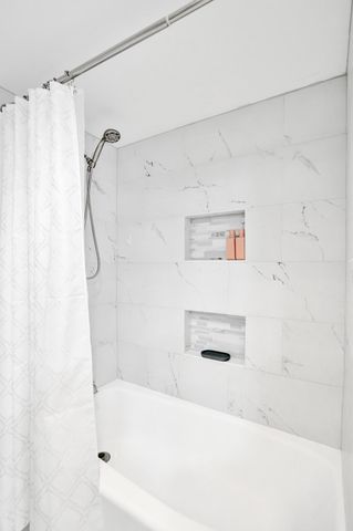 4200 Oaks Terrace 203, Pompano Beach, FL 33069