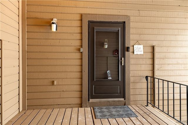 32 Watertree Drive, Dewitt, NY 13057