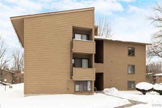 32 Watertree Drive, Dewitt, NY 13057