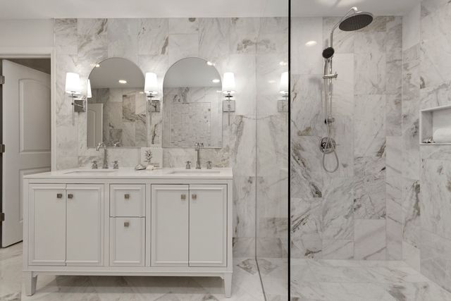 674 Plum Tree Road, Barrington Hills, IL 60010