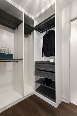 674 Plum Tree Road, Barrington Hills, IL 60010