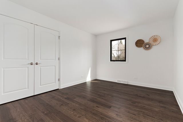 674 Plum Tree Road, Barrington Hills, IL 60010