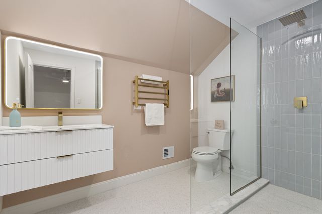 674 Plum Tree Road, Barrington Hills, IL 60010