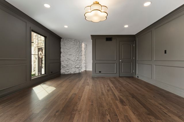 674 Plum Tree Road, Barrington Hills, IL 60010