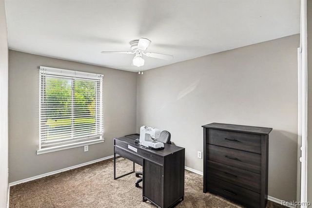 17010 Kingsbrooke Drive, Clinton Township, MI 48038